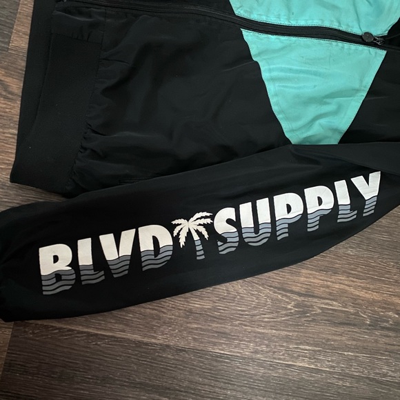 Windbreaker Jacket - Picture 5 of 5